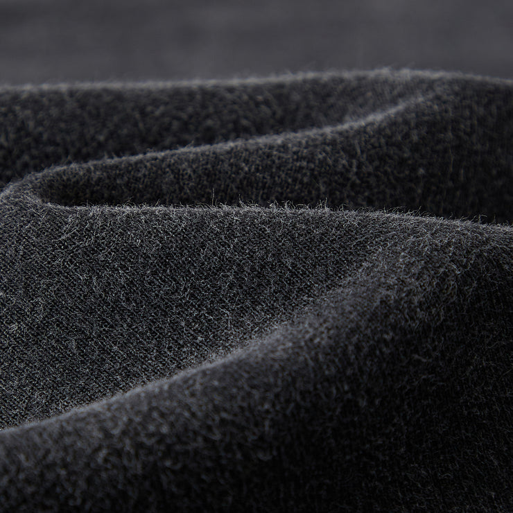 SUDADERA “GRIT 440” — PESO, PRESENCIA Y PROPÓSITO