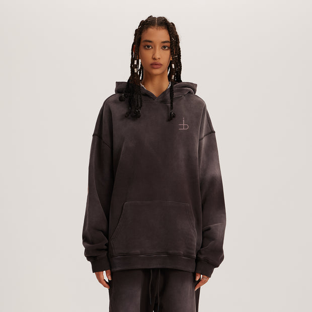 SUDADERA “DUSTCORE 400” — LO BÁSICO HECHO PODEROSO